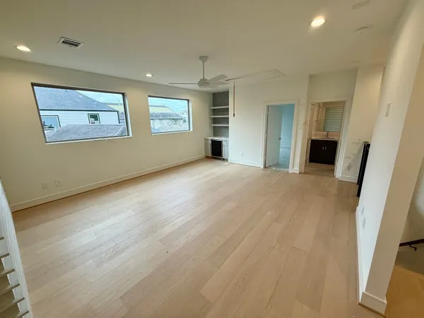 $1,099,900 | 2630 Peckham Street, Houston, TX 77098