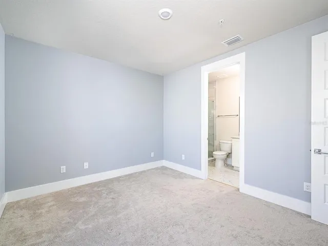 $865,000 | 516 Laurel Park Drive, Sarasota, FL 34236