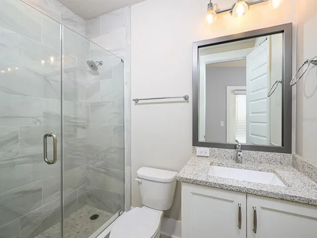 $865,000 | 516 Laurel Park Drive, Sarasota, FL 34236