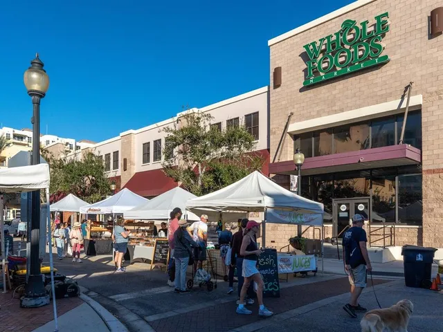 $865,000 | 516 Laurel Park Drive, Sarasota, FL 34236