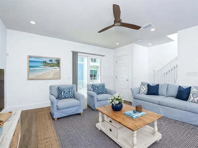 $865,000 | 516 Laurel Park Drive, Sarasota, FL 34236