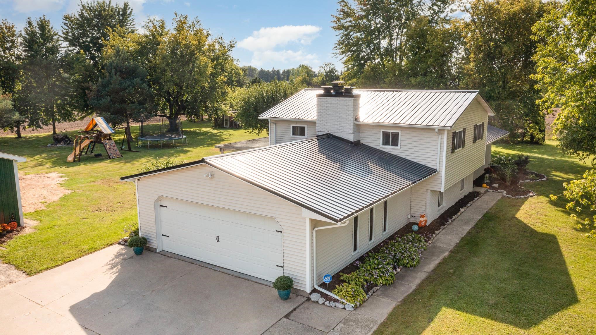 1114 Wetters Road Kawkawlin, MI 48631 - Photo 28 of 30