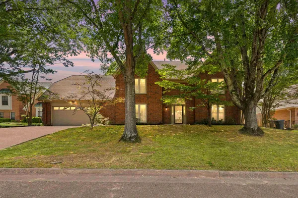 $349,000 | 8925 Leaf Trail Cove, Memphis, TN 38018