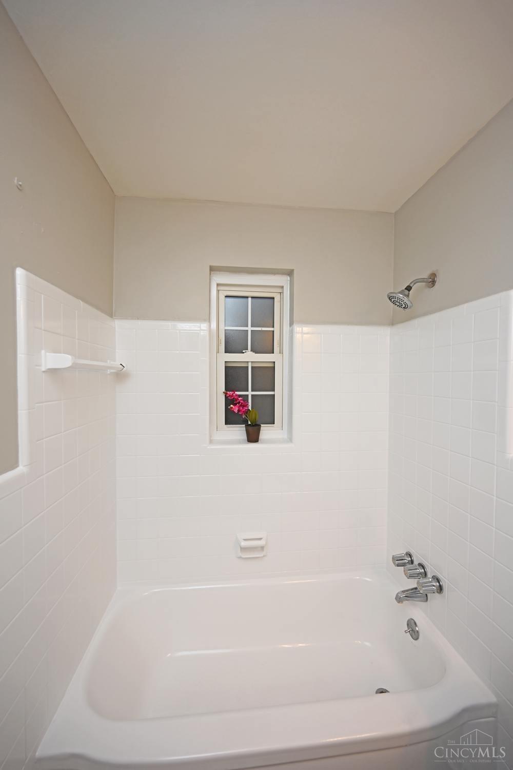 5354 Foley Road Cincinnati, OH 45238 - Photo 24 of 31