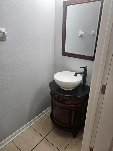 a view of a house with a back yard