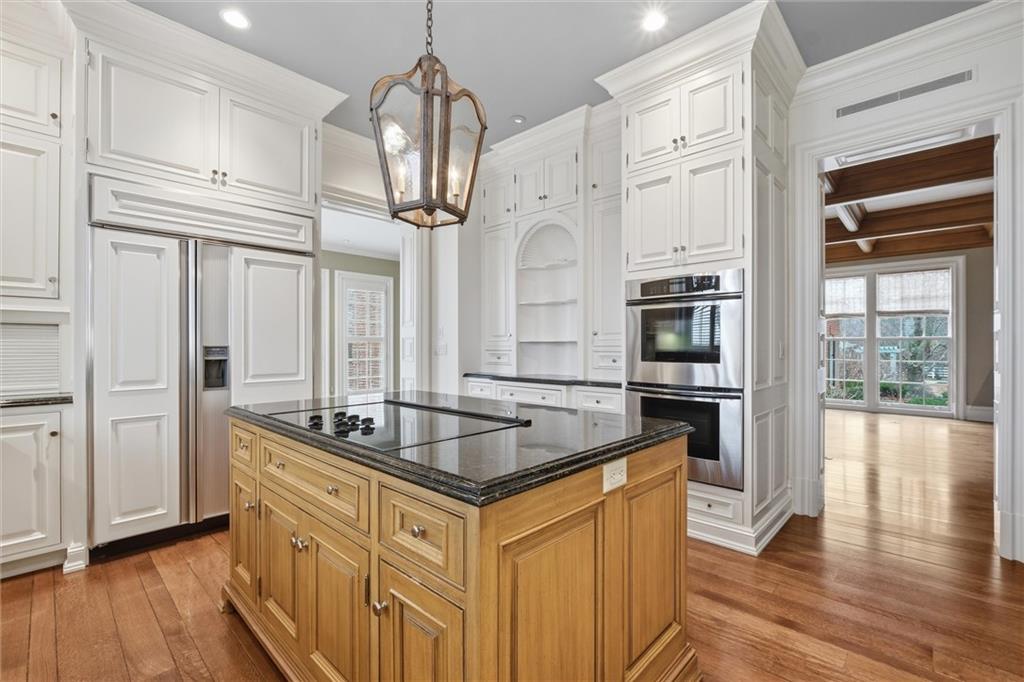 17960 South Bond Street Overland Park, KS 66013 - Photo 14 of 61