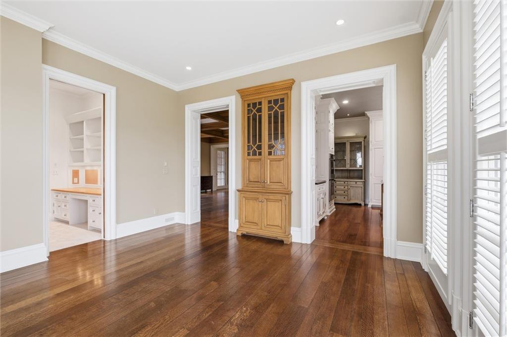 17960 South Bond Street Overland Park, KS 66013 - Photo 17 of 61