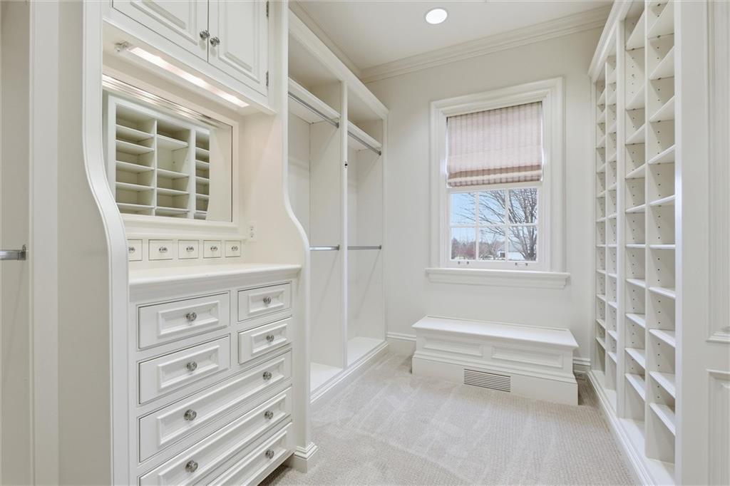 17960 South Bond Street Overland Park, KS 66013 - Photo 29 of 61