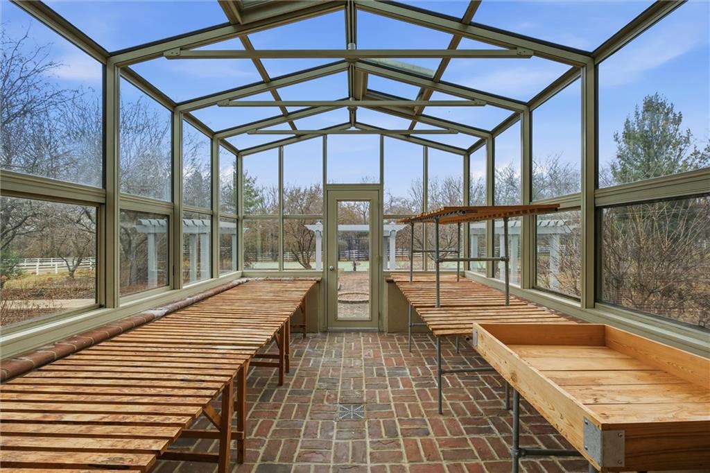 17960 South Bond Street Overland Park, KS 66013 - Photo 46 of 61