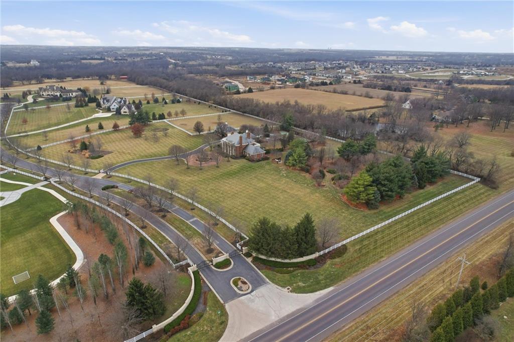 17960 South Bond Street Overland Park, KS 66013 - Photo 58 of 61