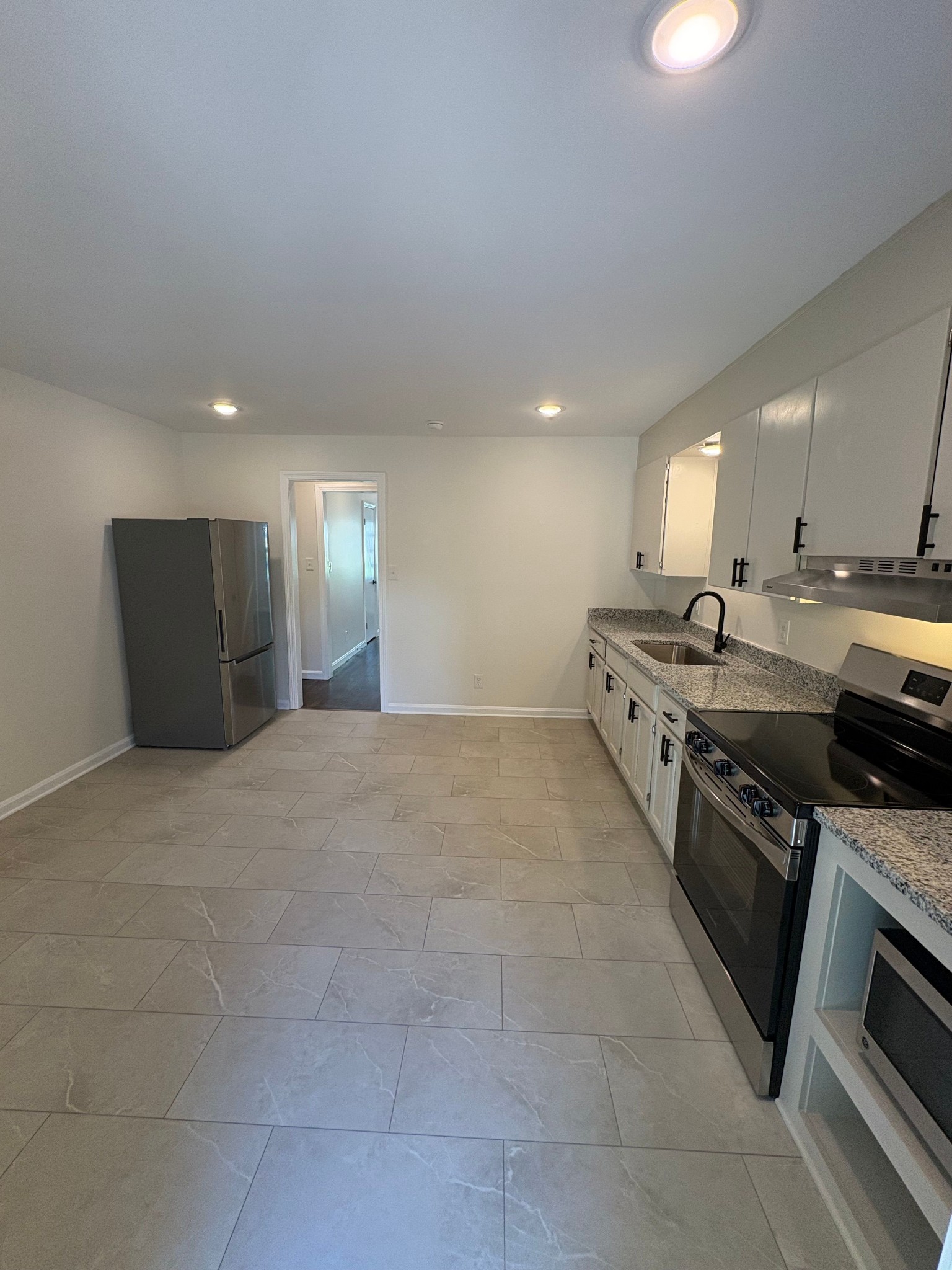 606 Dover Road, Unit 3 Clarksville, TN 37042 - Photo 6 of 11