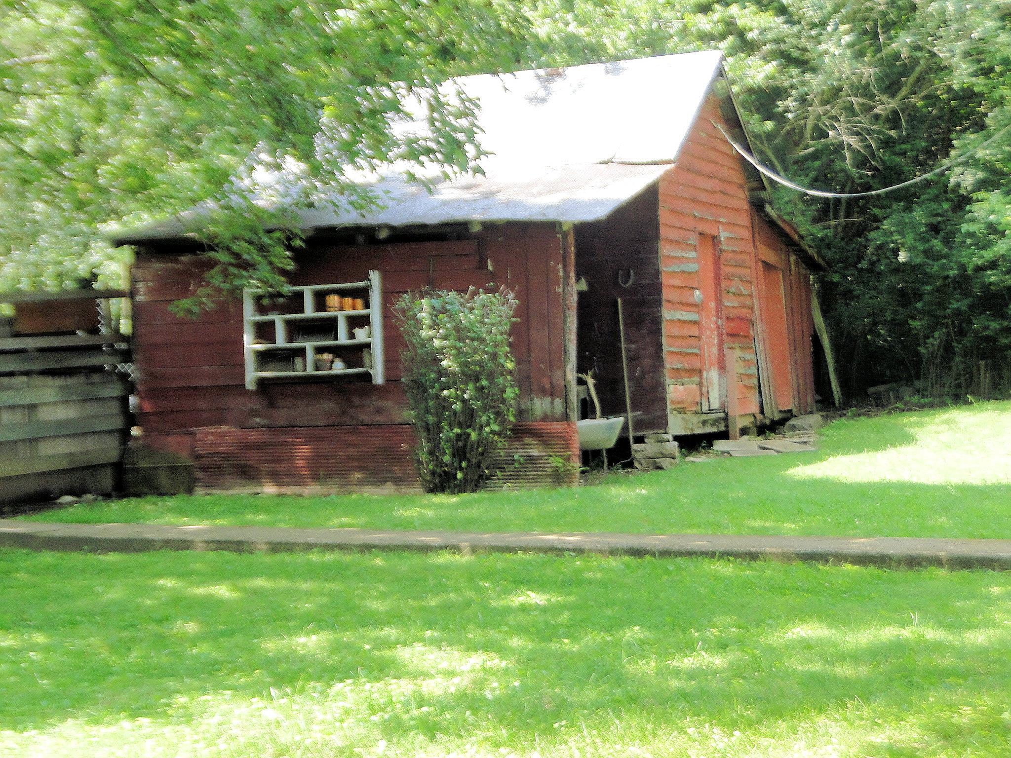 1299 Cortner Road Wartrace, TN 37183 - Photo 16 of 20 Gallery Image 16