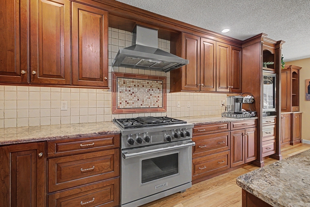 16 Hickory Hill, Unit 16 West Springfield, MA 01089 - Photo 7 of 42