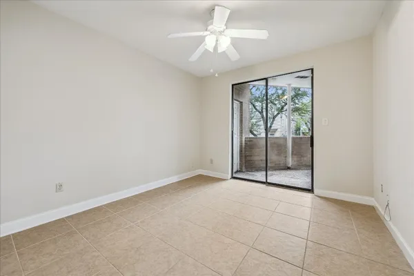 $249,000 | 5220 Weslayan Street, Unit 109, Houston, TX 77005
