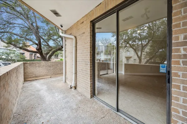 $249,000 | 5220 Weslayan Street, Unit 109, Houston, TX 77005