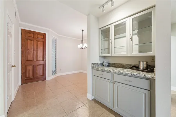 $249,000 | 5220 Weslayan Street, Unit 109, Houston, TX 77005
