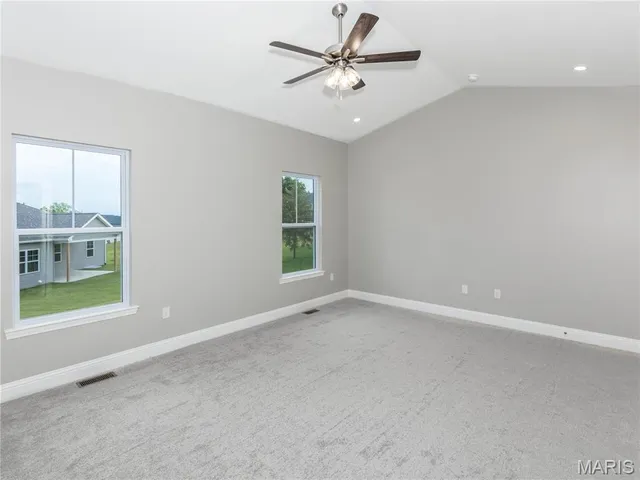 $479,900 | 2923 Kehrswood Court, Maryville, IL 62062