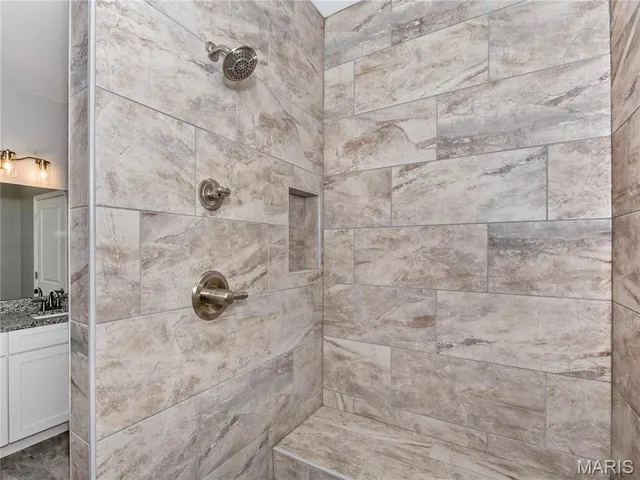 $479,900 | 2923 Kehrswood Court, Maryville, IL 62062