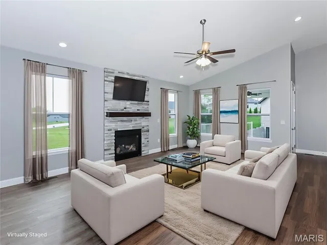 $479,900 | 2923 Kehrswood Court, Maryville, IL 62062