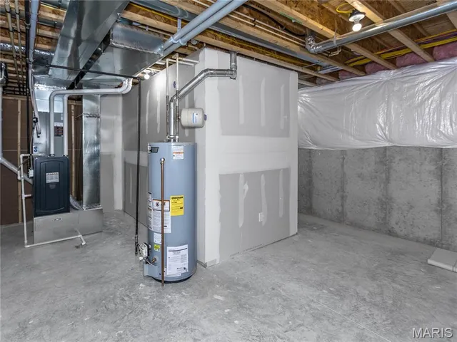 $479,900 | 2923 Kehrswood Court, Maryville, IL 62062