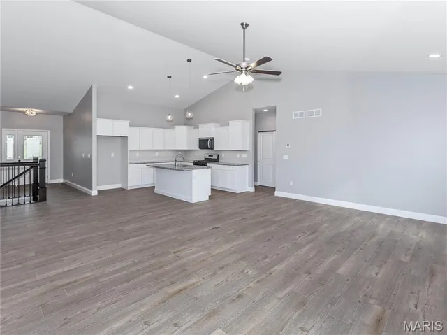 $479,900 | 2923 Kehrswood Court, Maryville, IL 62062