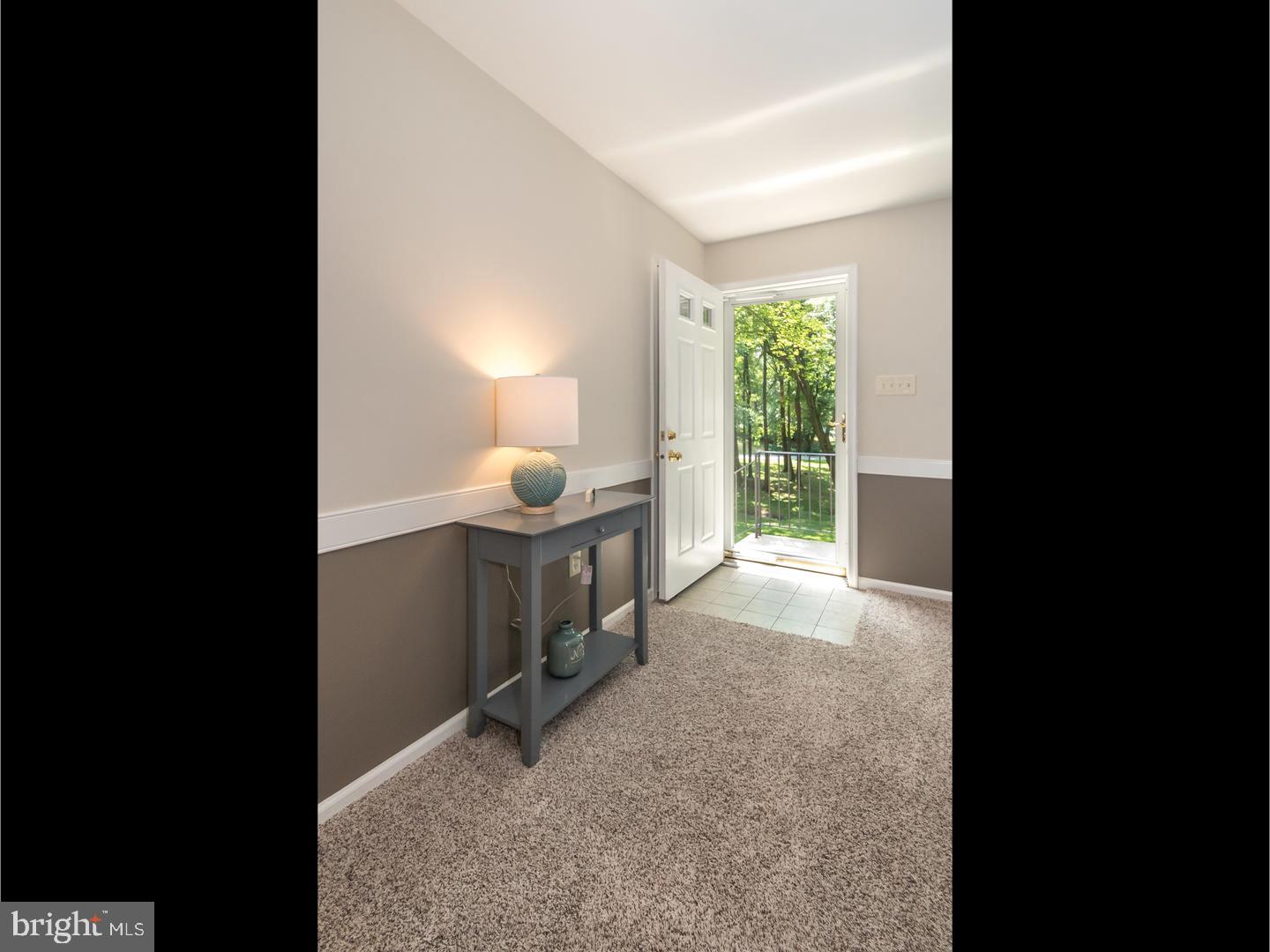 115 Den Road Lincoln University, PA 19352 - Photo 3 of 25 Foyer