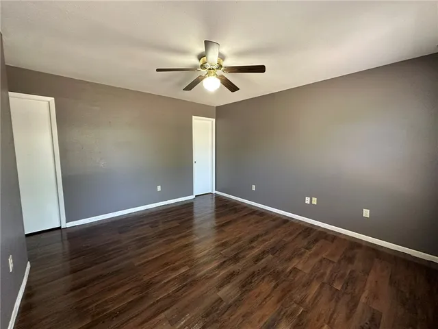 $1,795 | 406 East Bayview Boulevard, Portland, TX 78374