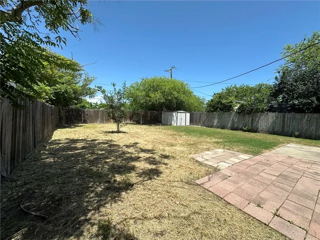 $1,795 | 406 East Bayview Boulevard, Portland, TX 78374