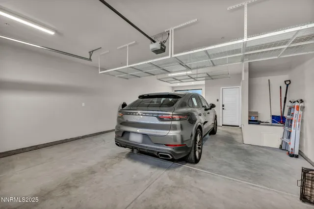 $3,200 | 150 Rissone Lane, Reno, NV 89503