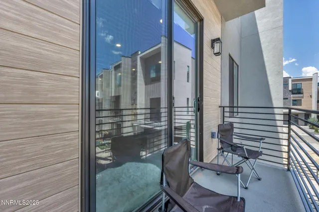 $3,200 | 150 Rissone Lane, Reno, NV 89503