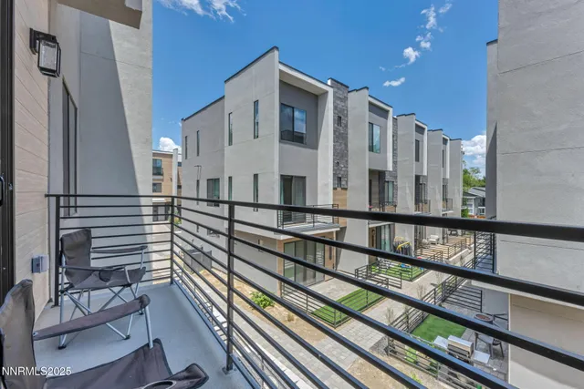 $3,200 | 150 Rissone Lane, Reno, NV 89503