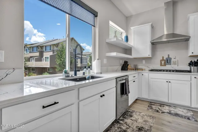 $3,200 | 150 Rissone Lane, Reno, NV 89503