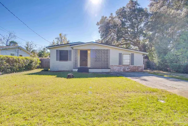 $1,450 | 3411 West Yonge Street, Pensacola, FL 32505