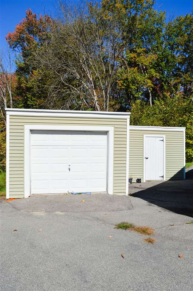 44 Chamberlain Street Rochester, NH 03867 - Photo 6 of 29