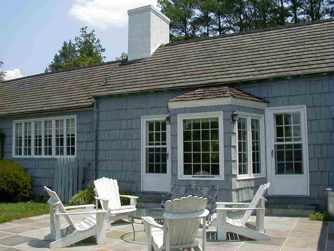33 Old Farm Road Charlottesville, VA 22903 - Photo 2 of 4 a view of a table and chairs in patio of the house