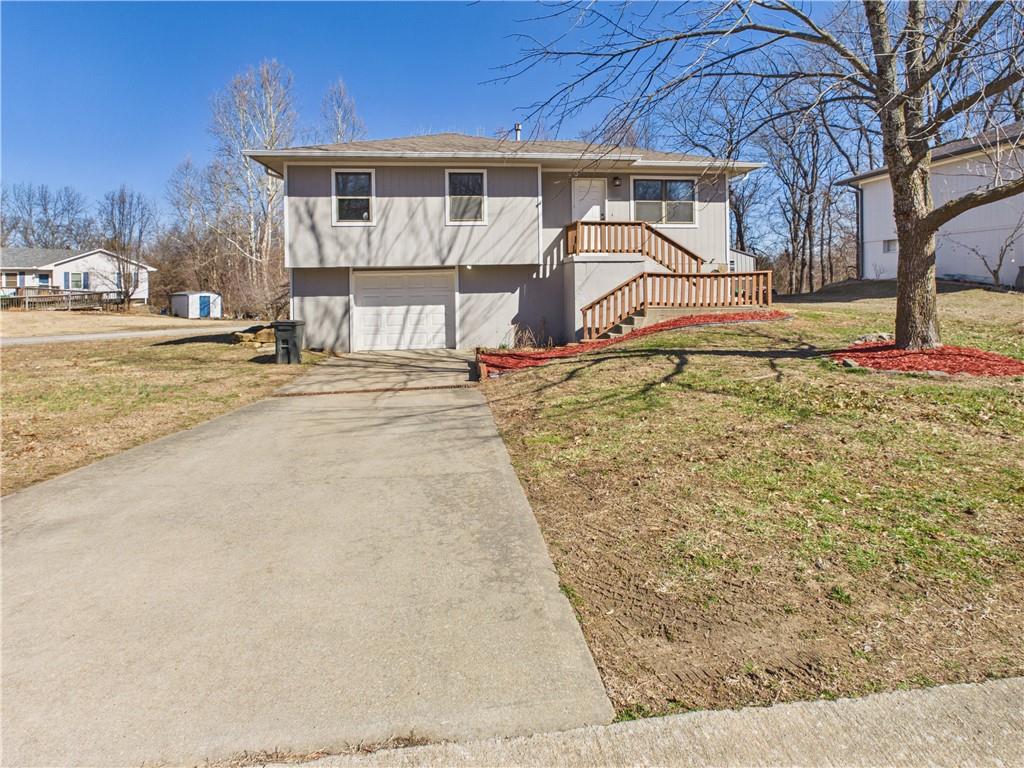 218 Southeast 51 Road Warrensburg, MO 64093 - Photo 1 of 1