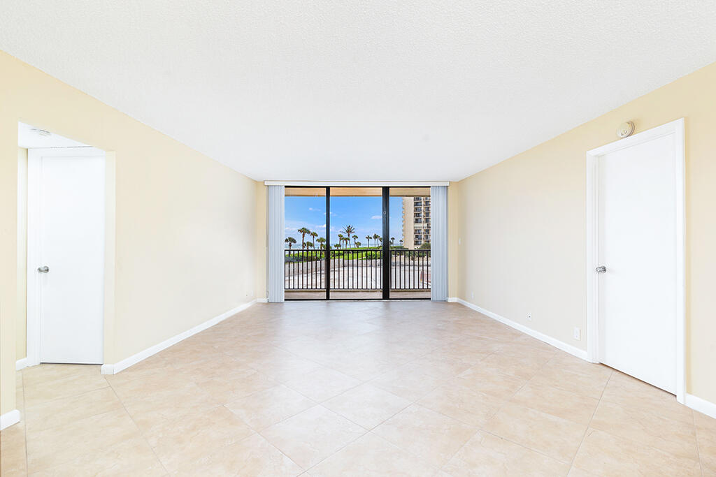 400 Ocean Trail Way, Unit 203 Jupiter, FL 33477 - Photo 4 of 25 IMG_0332