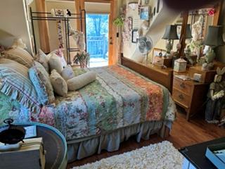 189 Heath Drive Riggins, ID 83549 - Photo 13 of 47 upper bedroom with sliding glass doors onto outdoo