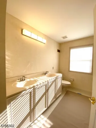 $3,250 | 373 Stonehenge Drive, Phillipsburg, NJ 08865