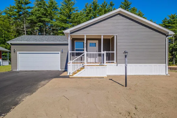 $329,000 | 75 Diamondback Drive, Rochester, NH 03868