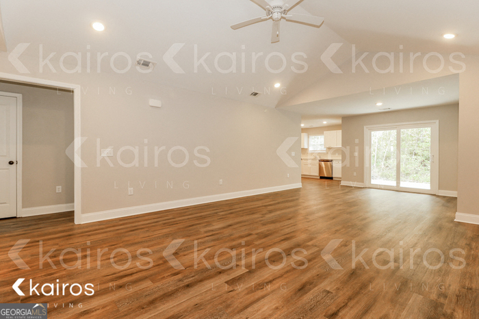 153 Cottage Grove Road Brunswick, GA 31525 - Photo 3 of 16