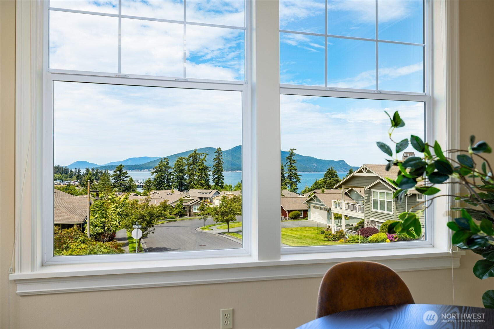 4903 Portalis Way Anacortes, WA 98221 - Photo 14 of 34