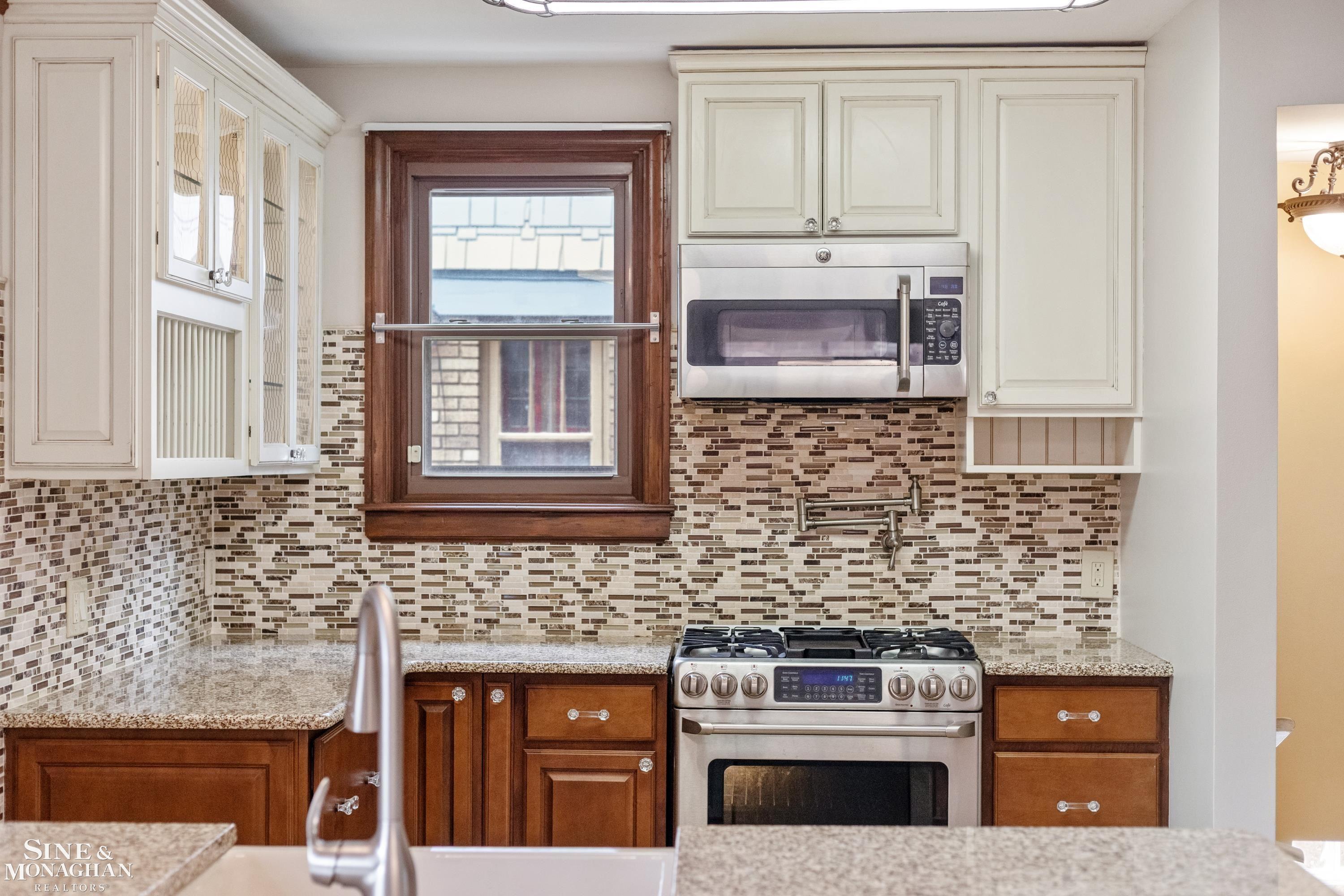 428 Cloverly Road Grosse Pointe Farms, MI 48236 - Photo 10 of 55 Gallery Image 10