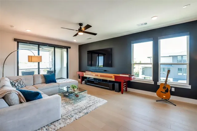 a view of entryway and hall