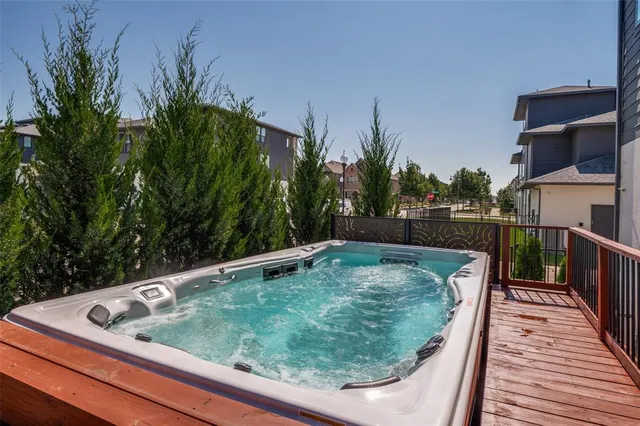 a view of an outdoor space