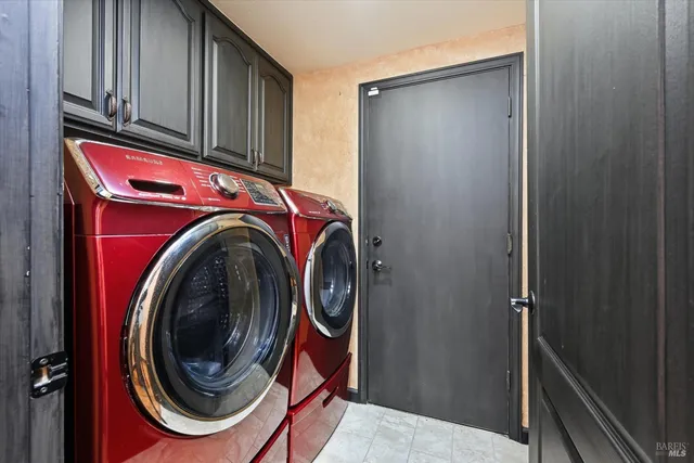 $1,669,000 | 28 South Newport Drive, Napa, CA 94559