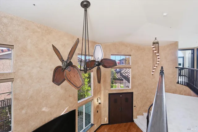 $1,669,000 | 28 South Newport Drive, Napa, CA 94559