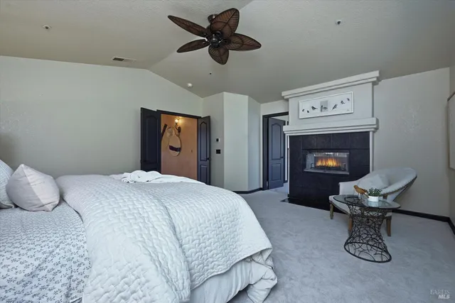 $1,669,000 | 28 South Newport Drive, Napa, CA 94559