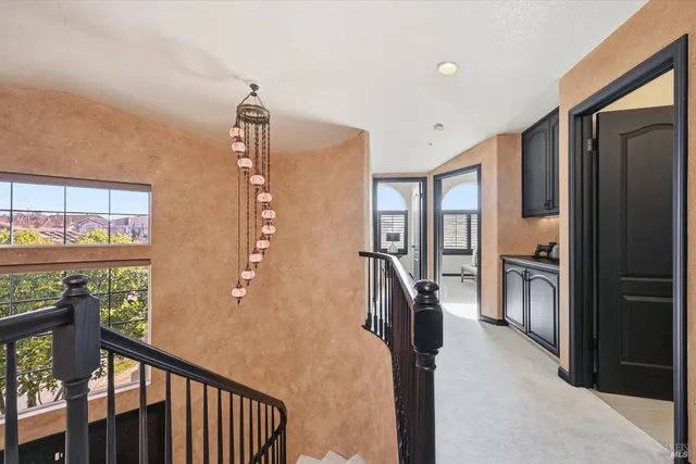 $1,669,000 | 28 South Newport Drive, Napa, CA 94559