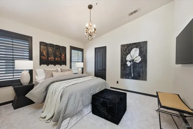 $1,669,000 | 28 South Newport Drive, Napa, CA 94559